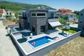 Villa de 4 dormitorios 330 m² Pirovac, Croacia