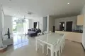 Szeregowiec 3 pokoi 214 m² Phuket, Tajlandia