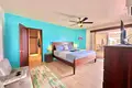 6 bedroom house 715 m² Roatan, Honduras