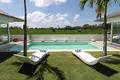 Villa 12 bedrooms 1 261 m² Tibubeneng, Indonesia