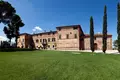 Villa 20 habitaciones 4 331 m² Siena, Italia