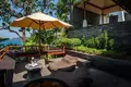 villa de 5 dormitorios 1 350 m² Phuket, Tailandia