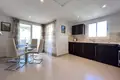 Haus 3 Zimmer 410 m² Estepona, Spanien