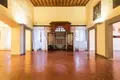 Commercial property 2 200 m² in Florence, Italy