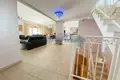 6-Schlafzimmer-Villa 420 m² Niederampurien, Spanien