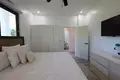 2 bedroom condo 123 m² West Bay, Honduras