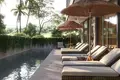 Kompleks mieszkalny Premium apartments in a residence with a swimming pool and around-the-clock security, Berawa, Bali, Indonesia