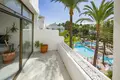 Mieszkanie 2 pokoi 160 m² Marbella, Hiszpania
