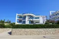 Villa de 5 habitaciones 319 m² Dobra Voda, Montenegro
