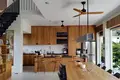 Willa 4 pokoi 377 m² Tumbak Bayuh, Indonezja