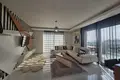 Penthouse 3 bedrooms 200 m² Mahmutlar, Turkey