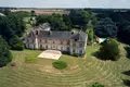 Schloss 10 Schlafzimmer 700 m² Poitiers, Frankreich