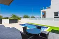 Villa de tres dormitorios 106 m² Daya Nueva, España