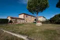 Propriété commerciale 1 150 m² à Castellina in Chianti, Italie