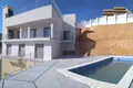 Villa de 4 dormitorios 260 m² Campello, España
