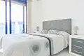 Mieszkanie 2 pokoi 77 m² Torrevieja, Hiszpania