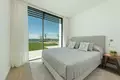 5-Schlafzimmer-Villa 455 m² Estepona, Spanien