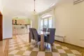 3-Schlafzimmer-Villa 300 m² Barskaya R-ra, Montenegro