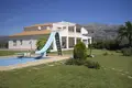 Villa de 4 dormitorios 650 m² Alfaz del Pi, España