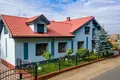 Casa 280 m² Lugi, Polonia