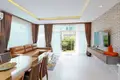 3-Schlafzimmer-Villa 13 352 m² Provinz Phuket, Thailand