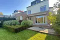 Дом 7 комнат 600 м² Варшава, Польша