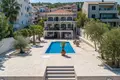 villa de 5 dormitorios 389 m² Krasici, Montenegro