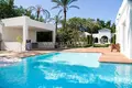 villa de 5 dormitorios 1 200 m² Marbella, España