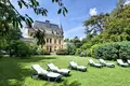 Замок 18 комнат 1 036 м² Жиронда, Франция