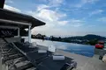 5-Schlafzimmer-Villa 1 590 m² Ban Bang Thao, Thailand