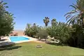 Dom 2 500 m² w Latsia, Cyprus