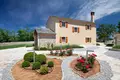 Haus 6 Schlafzimmer 1 042 m² Opcina Groznjan, Kroatien