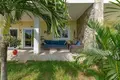 Кондо 3 спальни 372 м² Thatch Point, Гондурас