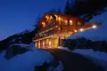 Dom drewniany w stylu górskim 6 pokojów 400 m² Zinal, Szwajcaria