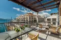 Apartamento 3 habitaciones 357 m² Tivat, Montenegro