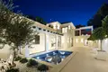5-Schlafzimmer-Villa 553 m² San Pedro Alcantara, Spanien