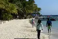 2 bedroom condo 123 m² West Bay, Honduras
