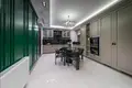 5 bedroom apartment 245 m² Mezitli, Turkey