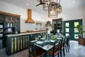 4 bedroom Villa 307 m² Tibubeneng, Indonesia