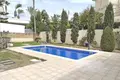 7 bedroom house 273 m² Koinoteta Agiou Tychona, Cyprus