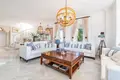 4 bedroom apartment 240 m² San Pedro Alcantara, Spain