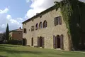 House 12 bedrooms 930 m² Siena, Italy
