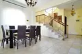Dom 4 pokoi 200 m² Aradipu, Cypr
