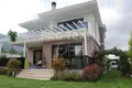 6 room villa 300 m² Doesemealti, Turkey