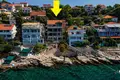 Casa 8 habitaciones 330 m² cara, Croacia