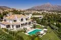 6 bedroom villa 1 073 m² Marbella, Spain