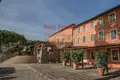 Commercial property 608 m² in Lucca, Italy