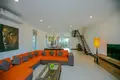 Propiedad comercial 1 100 m² en Thep Krasatti, Tailandia