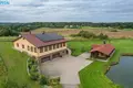 Casa 305 m² Pilikonys, Lituania