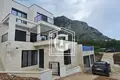 Haus 5 zimmer 425 m² Budva, Montenegro